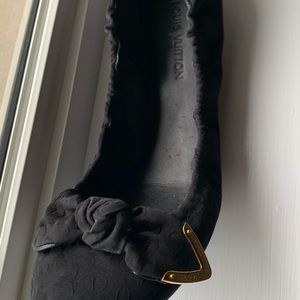 Louis Vuitton LV Suede Amulet Flat Ballerina Black